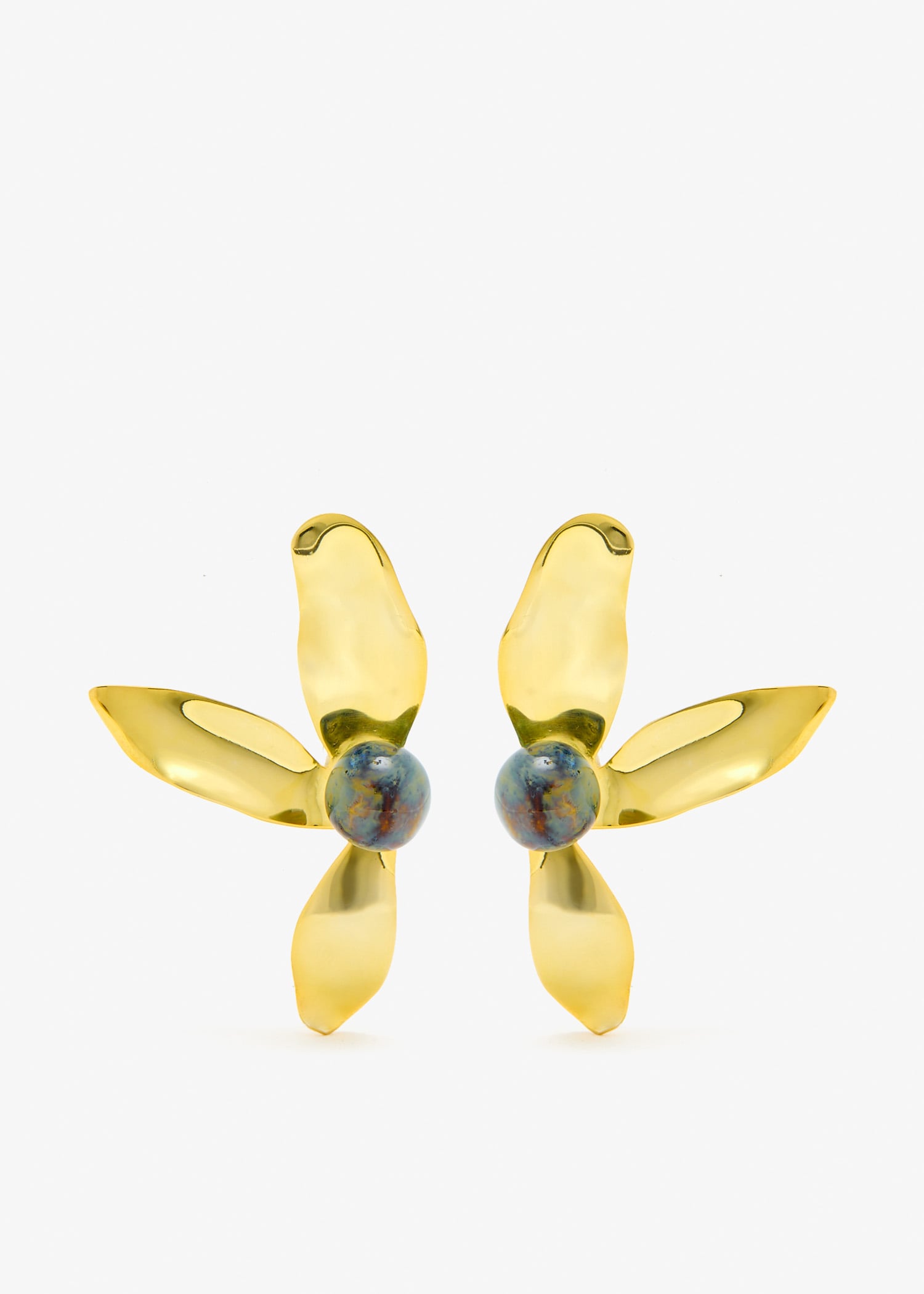 

Petal earrings, Gold