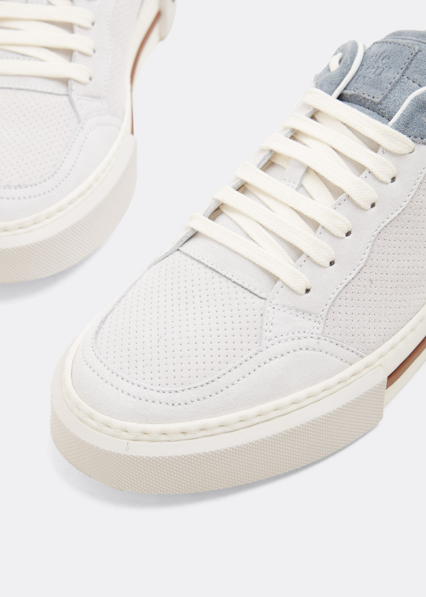 

Low top sneakers/, White