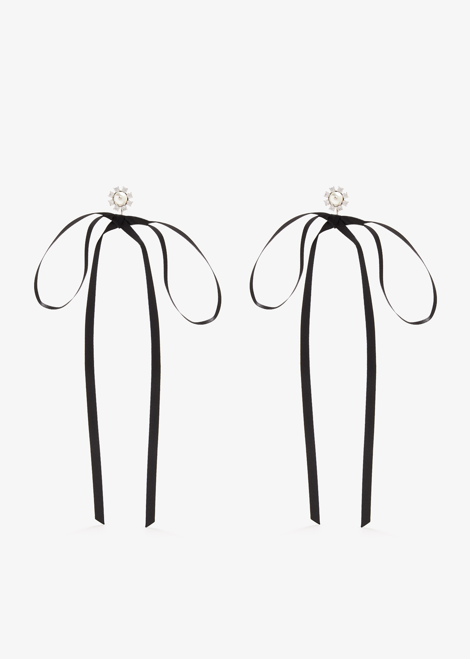 

Bow ribbon stud earrings, Silver
