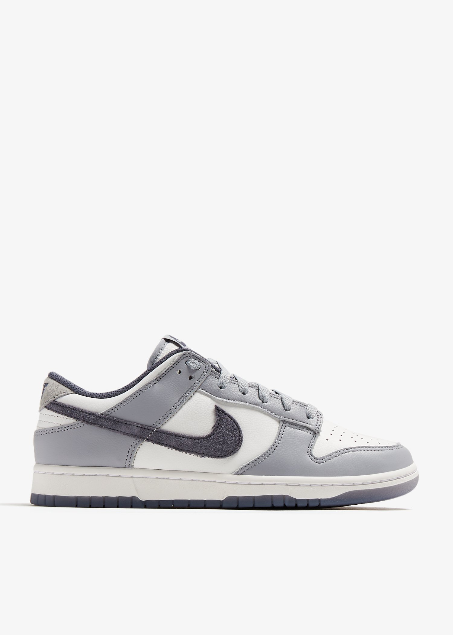 

Dunk Low Retro PRM sneakers, Grey