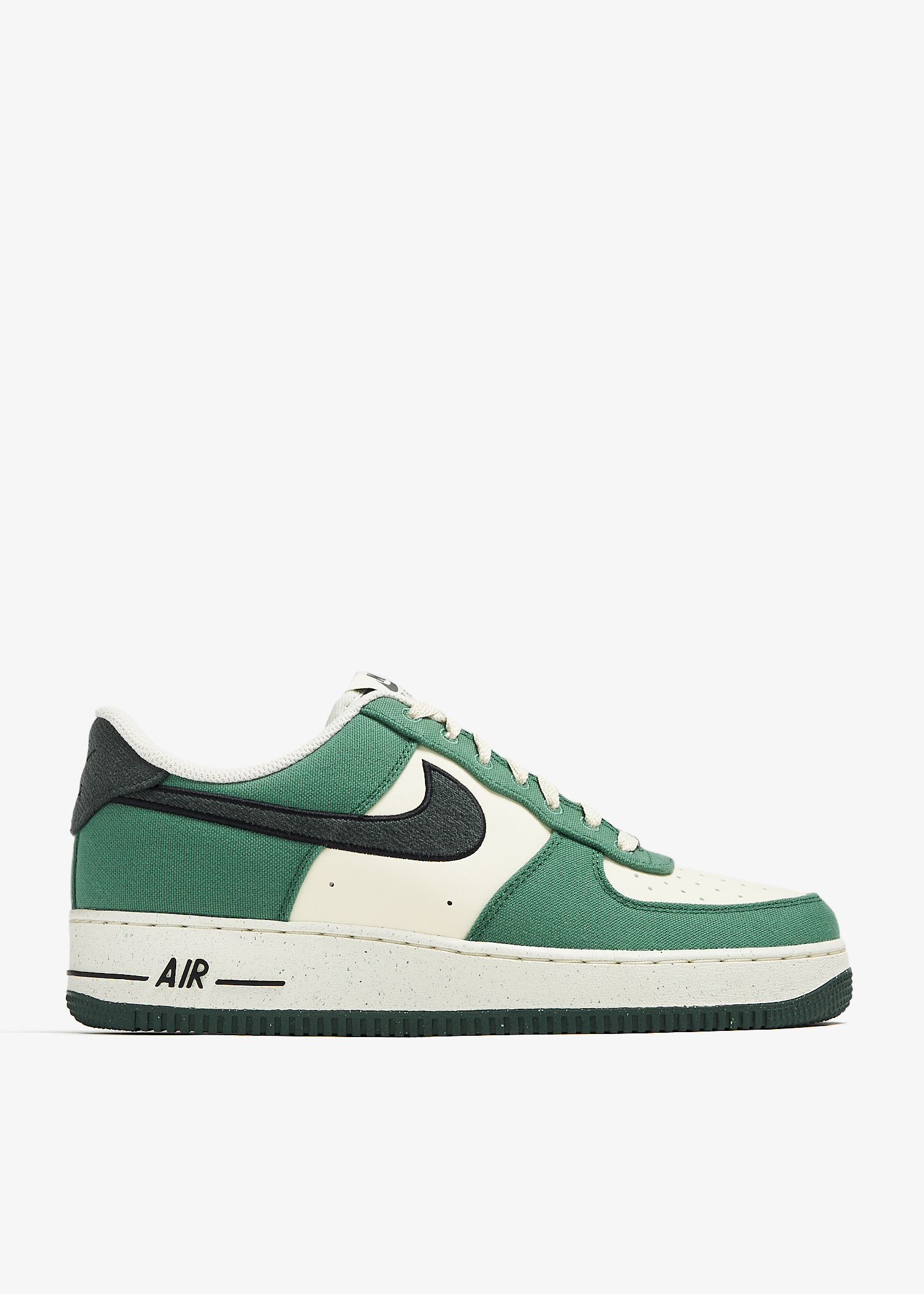 

Air Force 1 '07 LV8 'Vintage Green' sneakers