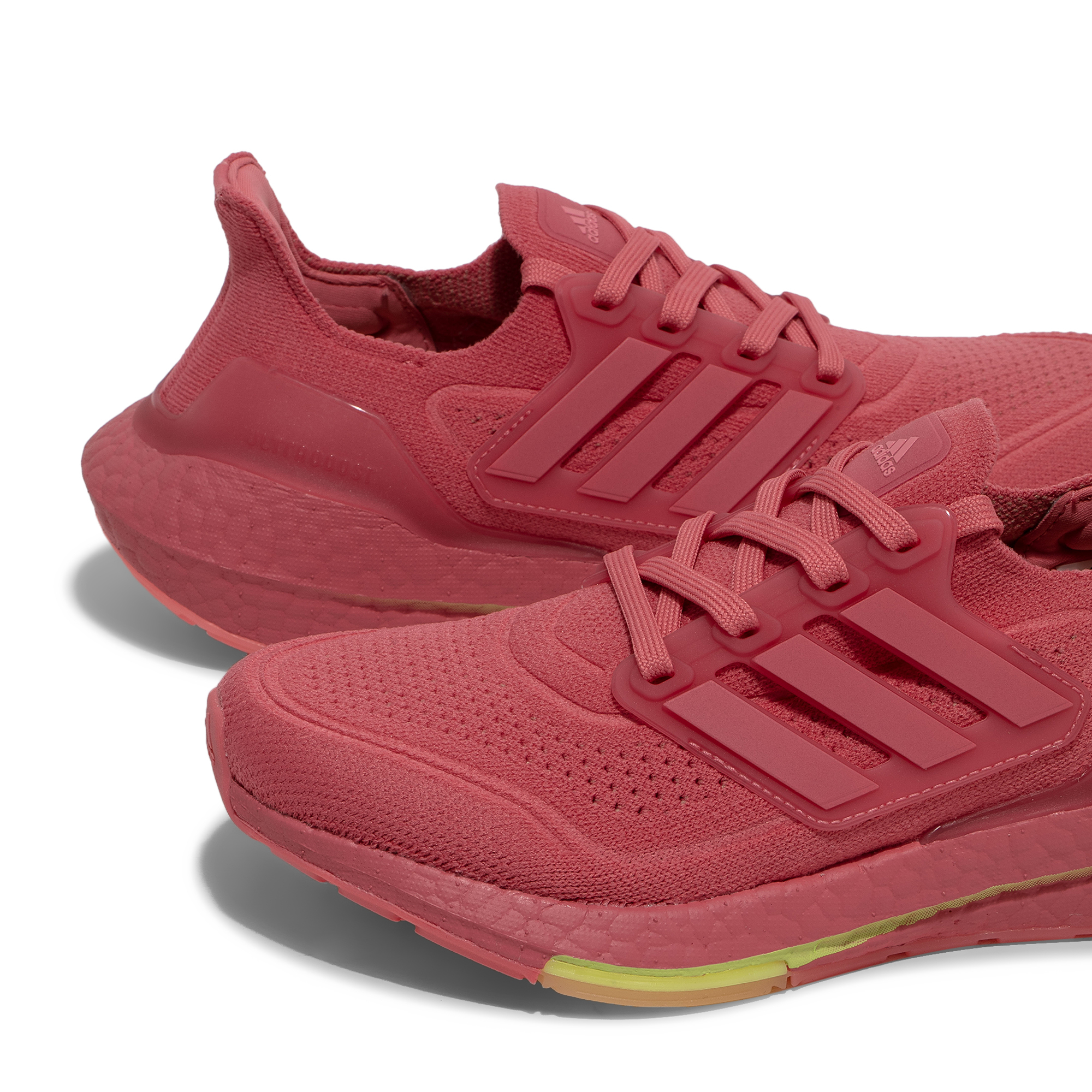 

Ultraboost 21 sneakers, Pink