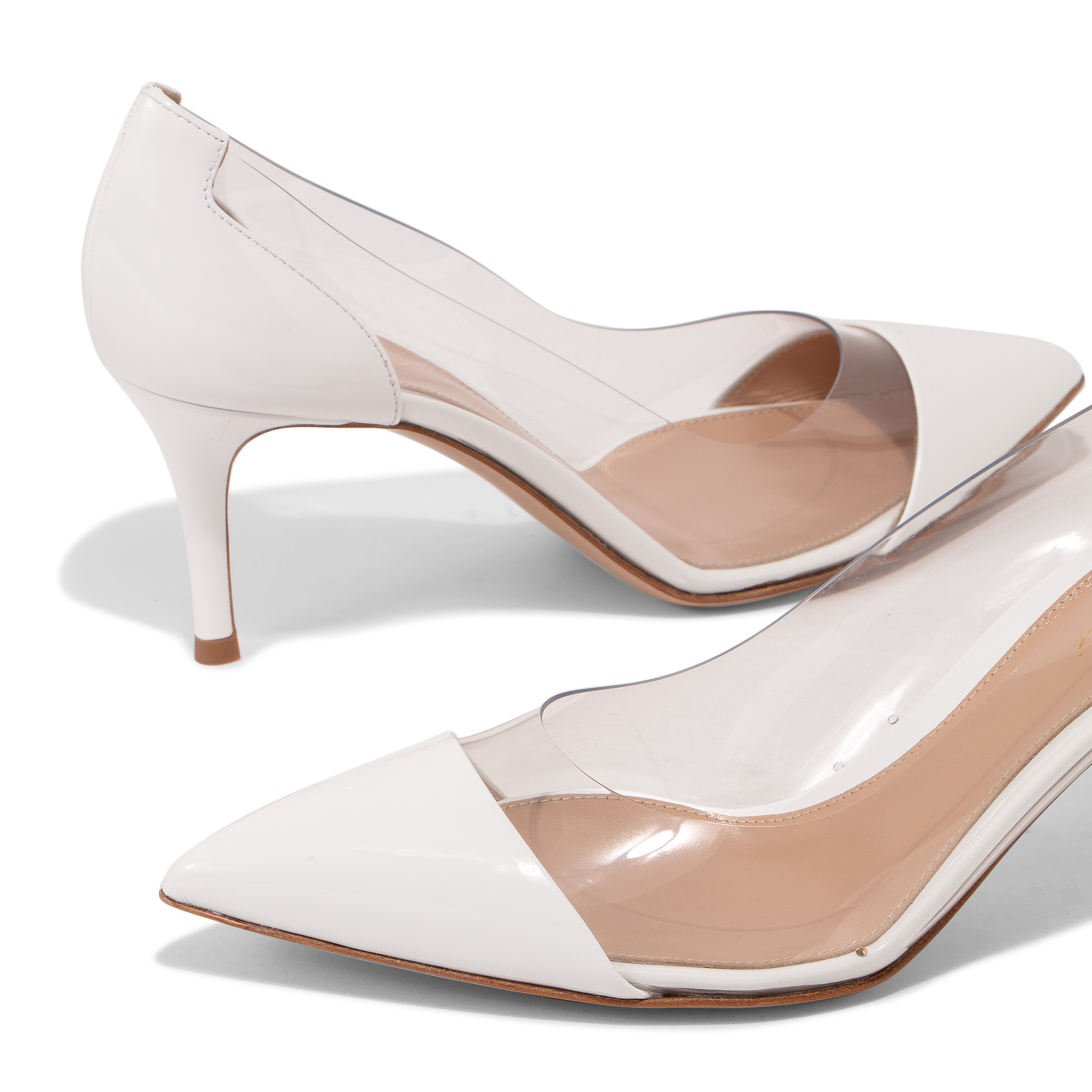 

Plexi pumps, White