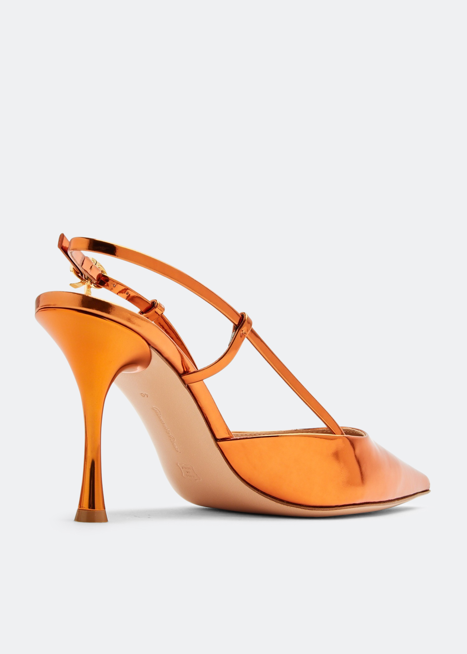 

Ascent pumps, Orange