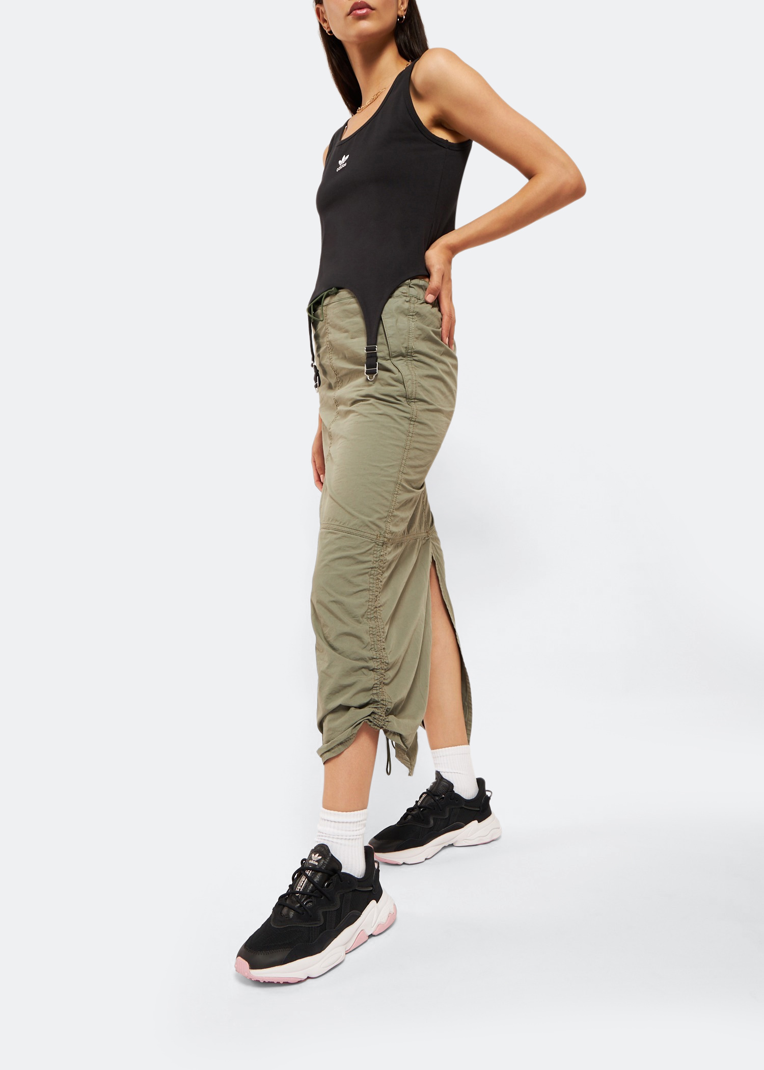 

Ozweego sneakers, Black