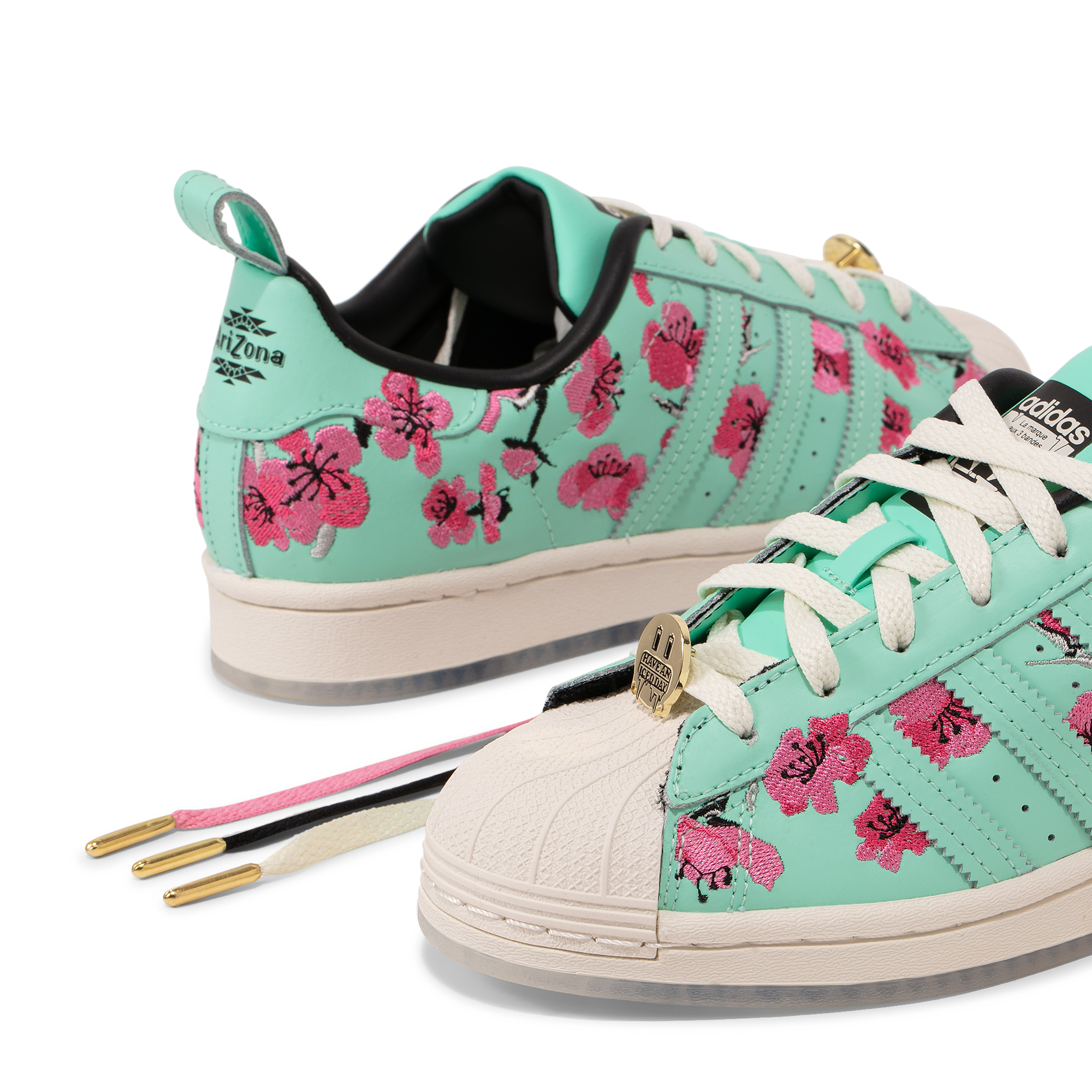

x AriZona Original Superstar sneakers, White