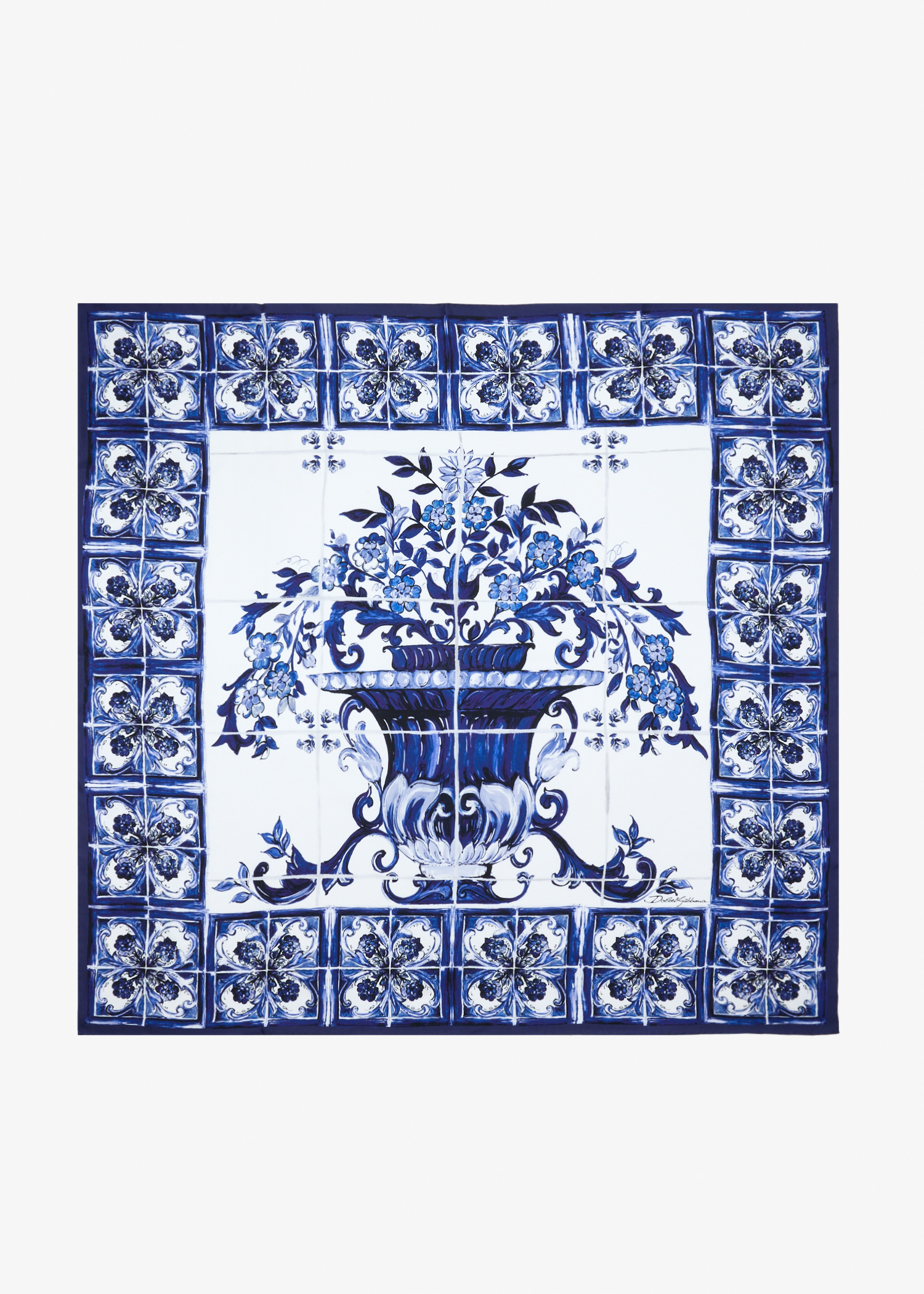 

Majolica-print silk twill foulard, Printed