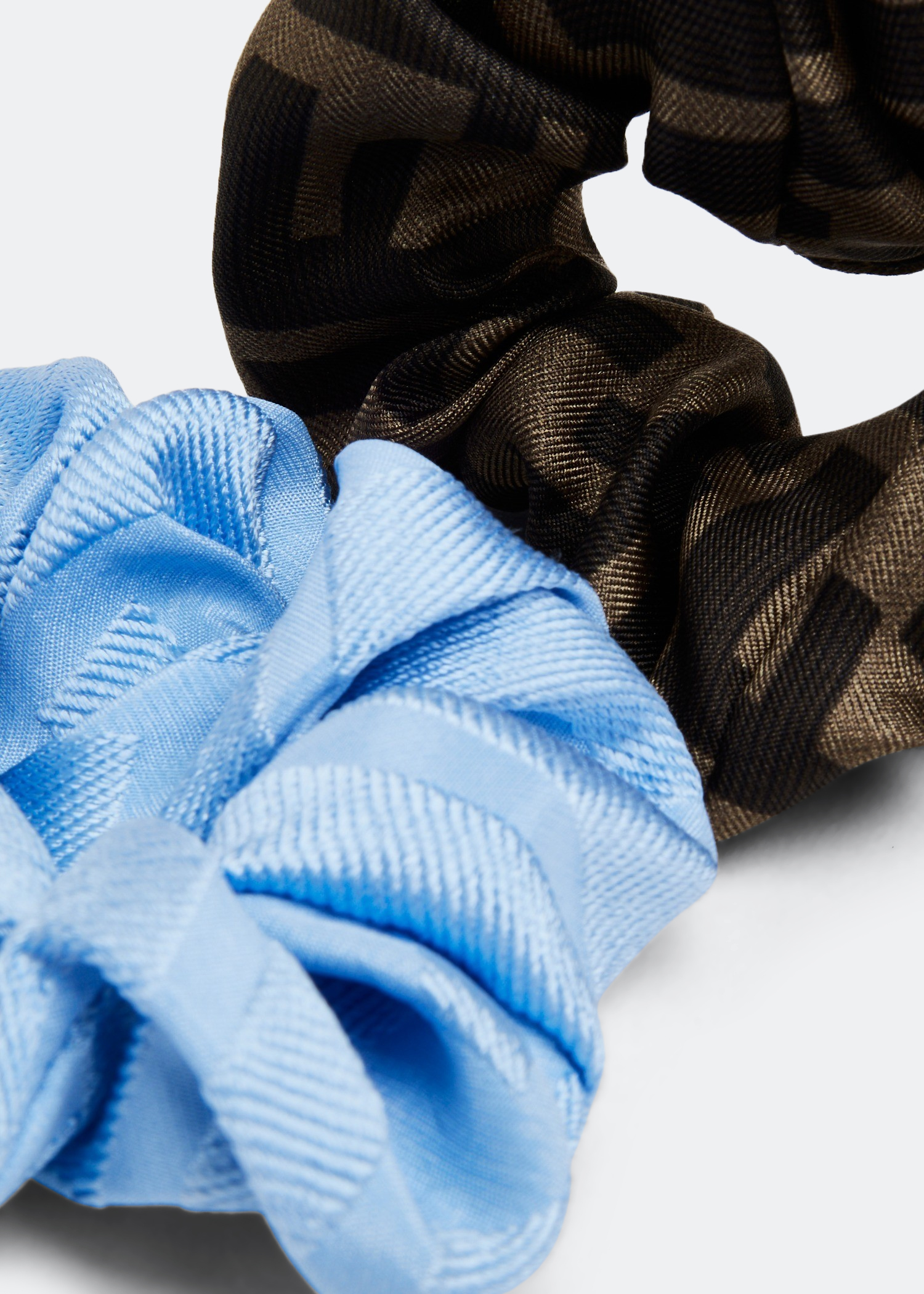 

FF scrunchies set, Multicolored