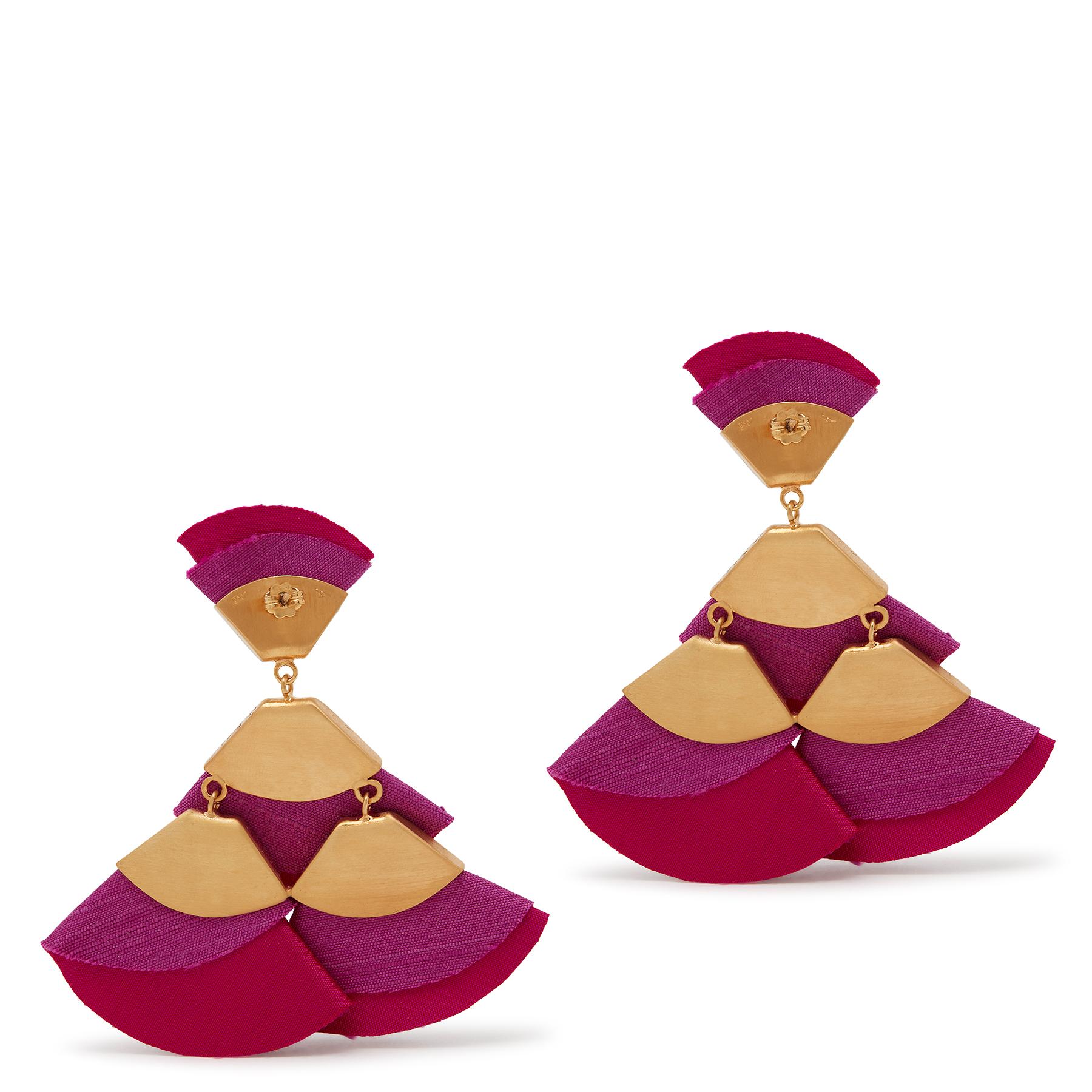 

Rose earrings, Gold