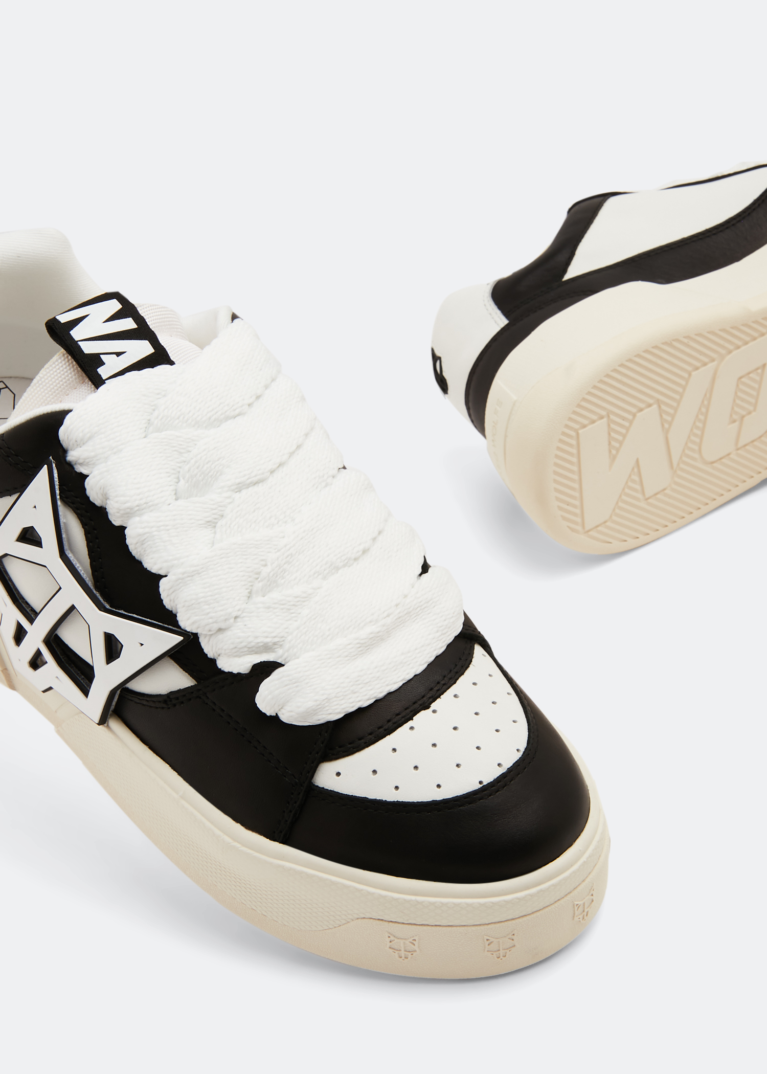 

Kosa sneakers, Black