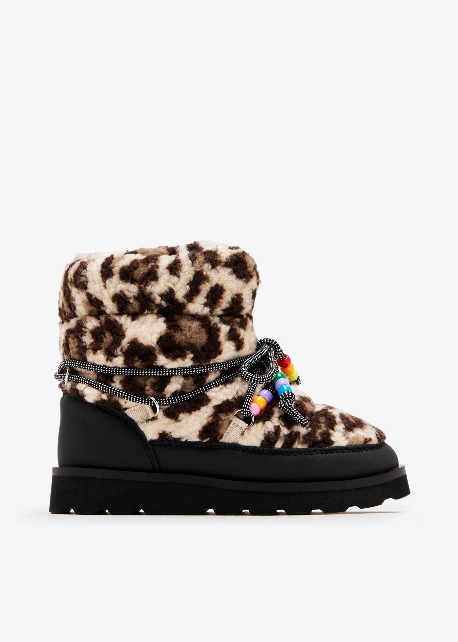

Fur snow boots, Animal printed