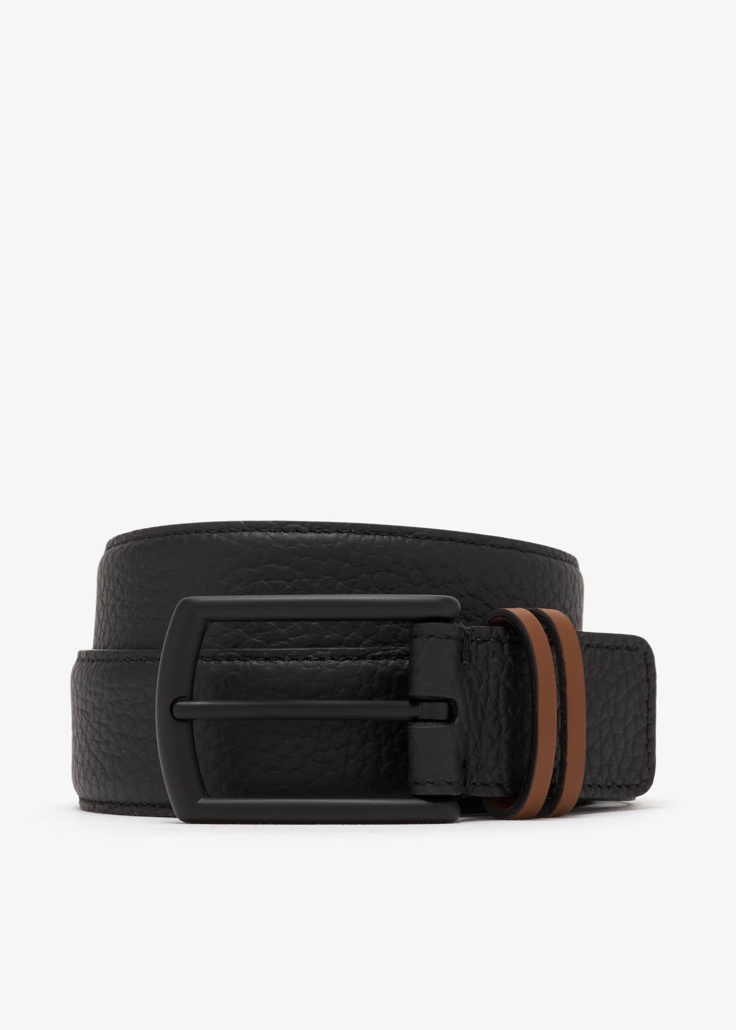 

Triple Stitch™ buckle belt, Black