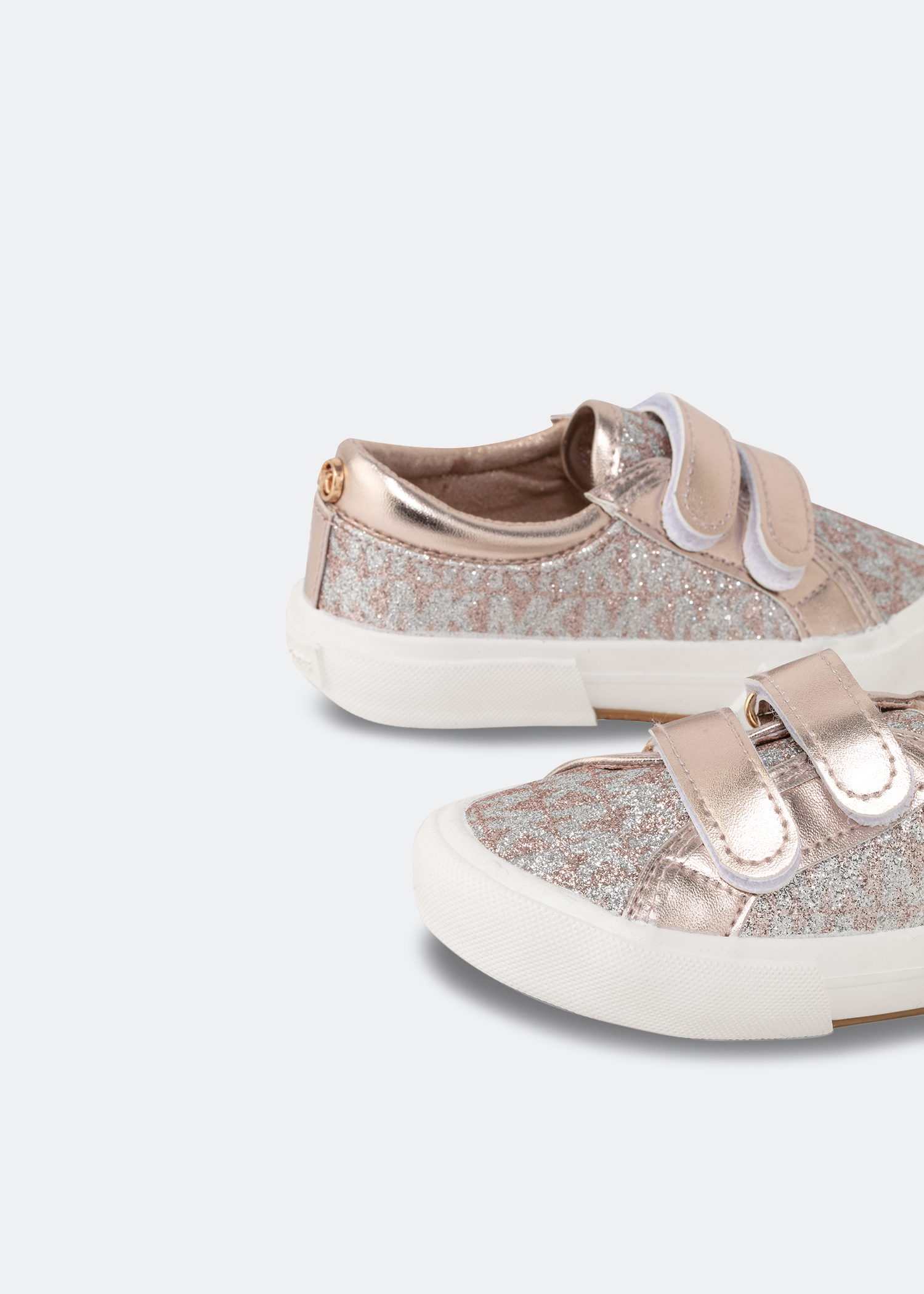

Low top sneakers, Pink
