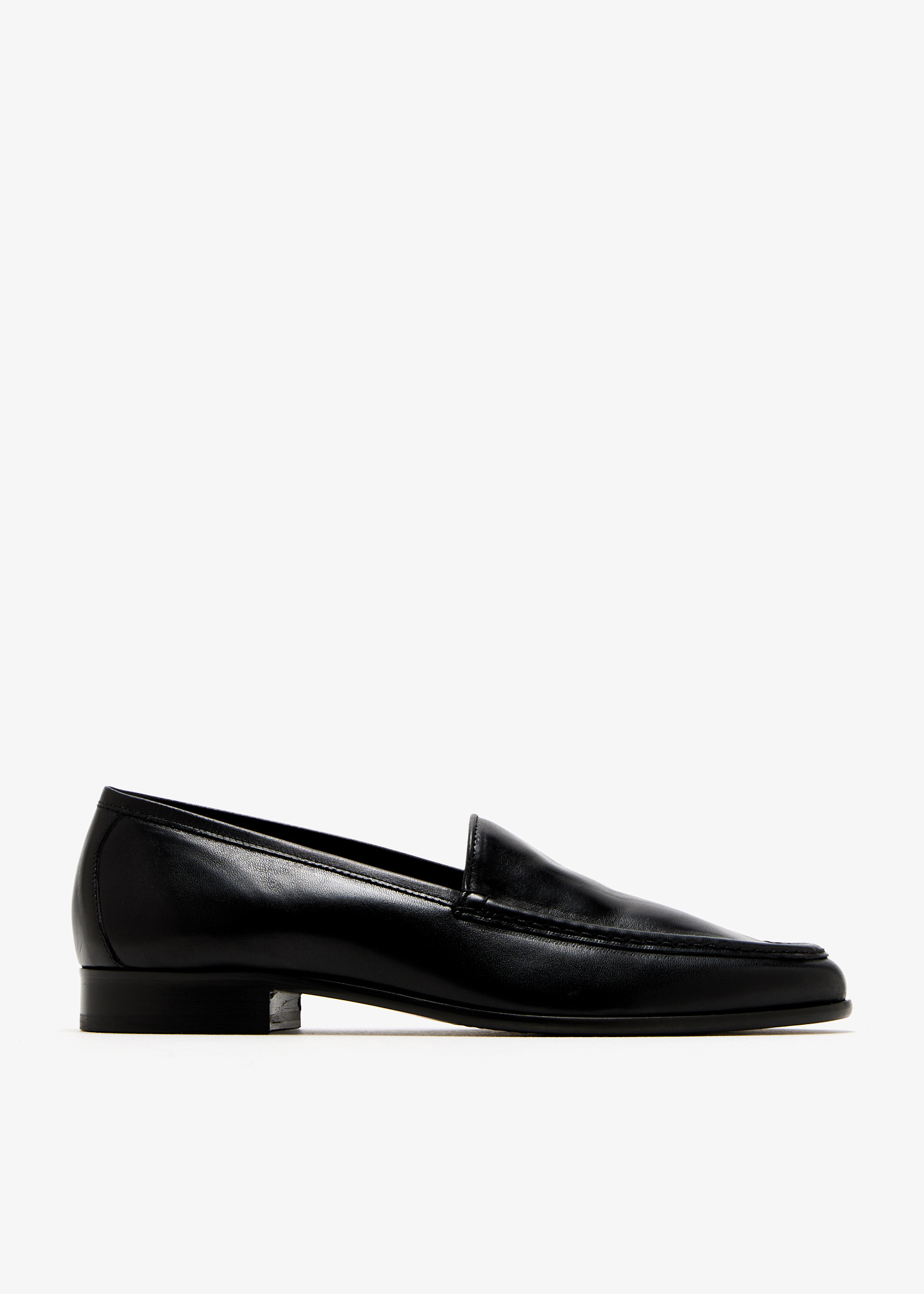 

Gomper loafers, Black