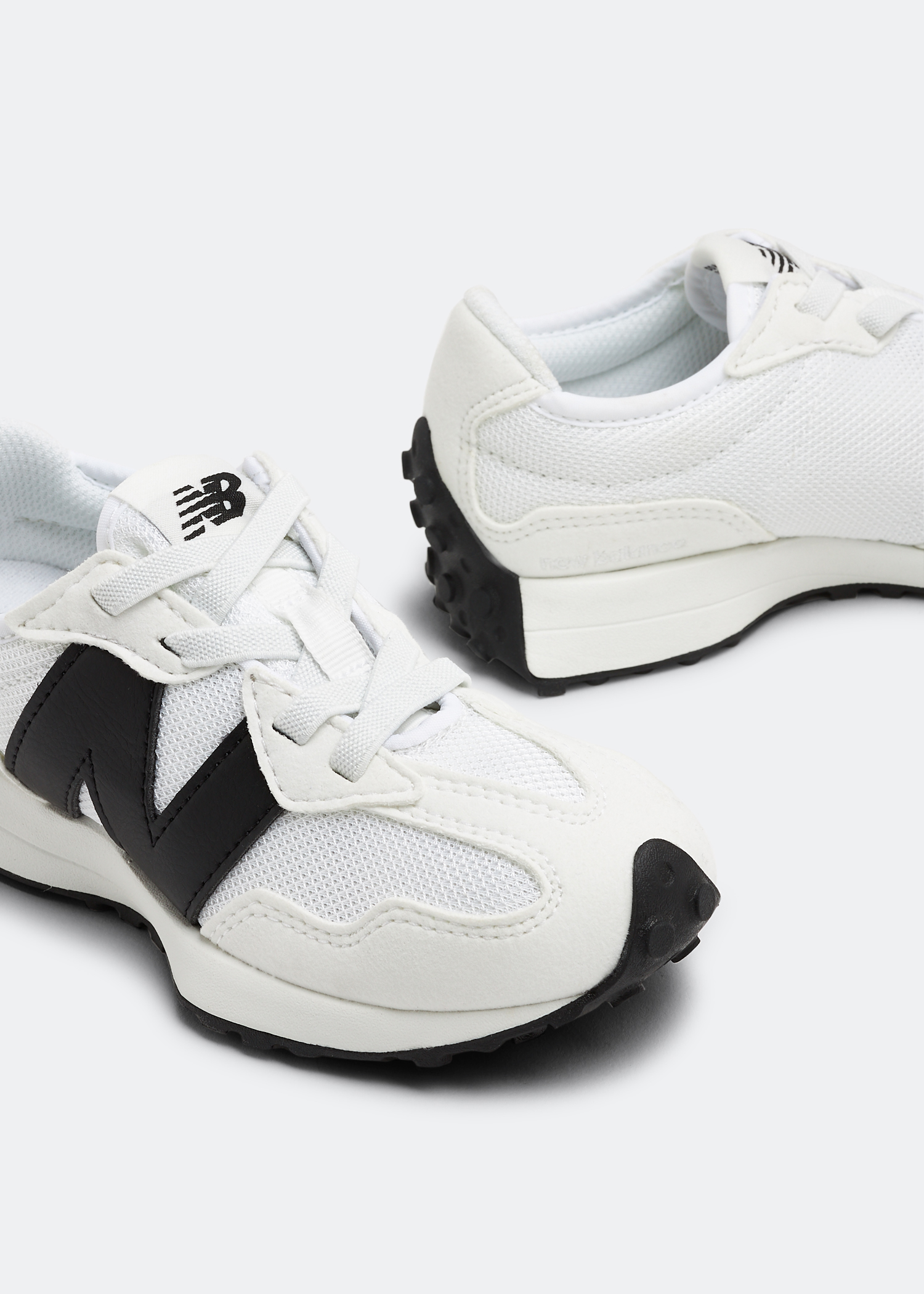 

327 sneakers, White
