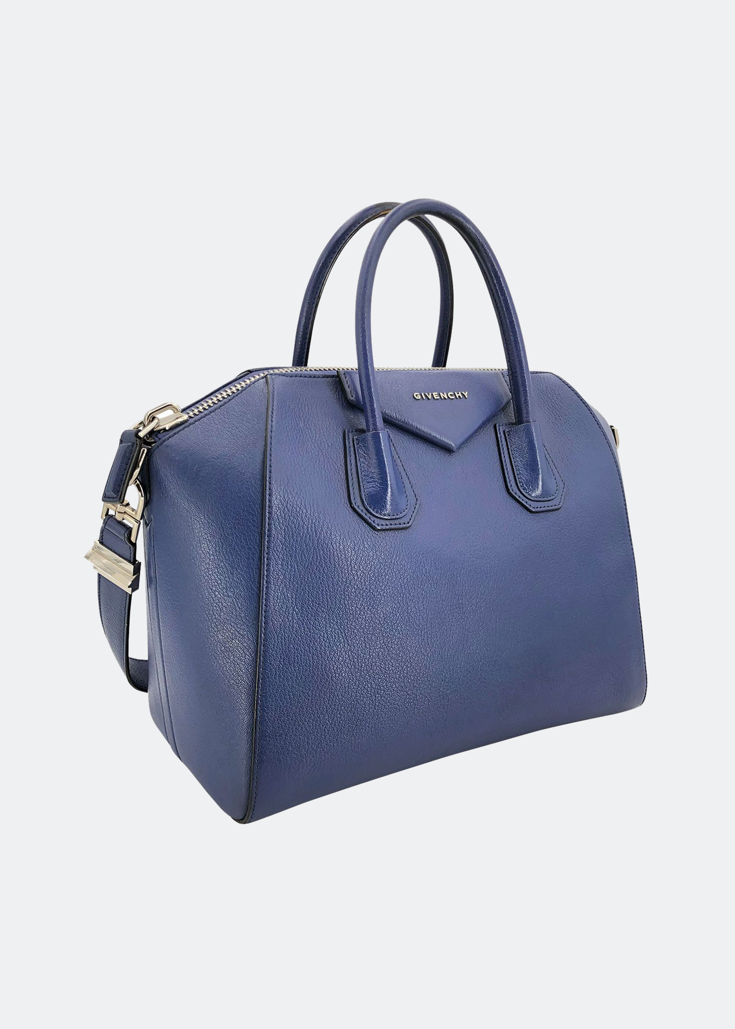 

Antigona MM bag in electric blue leather