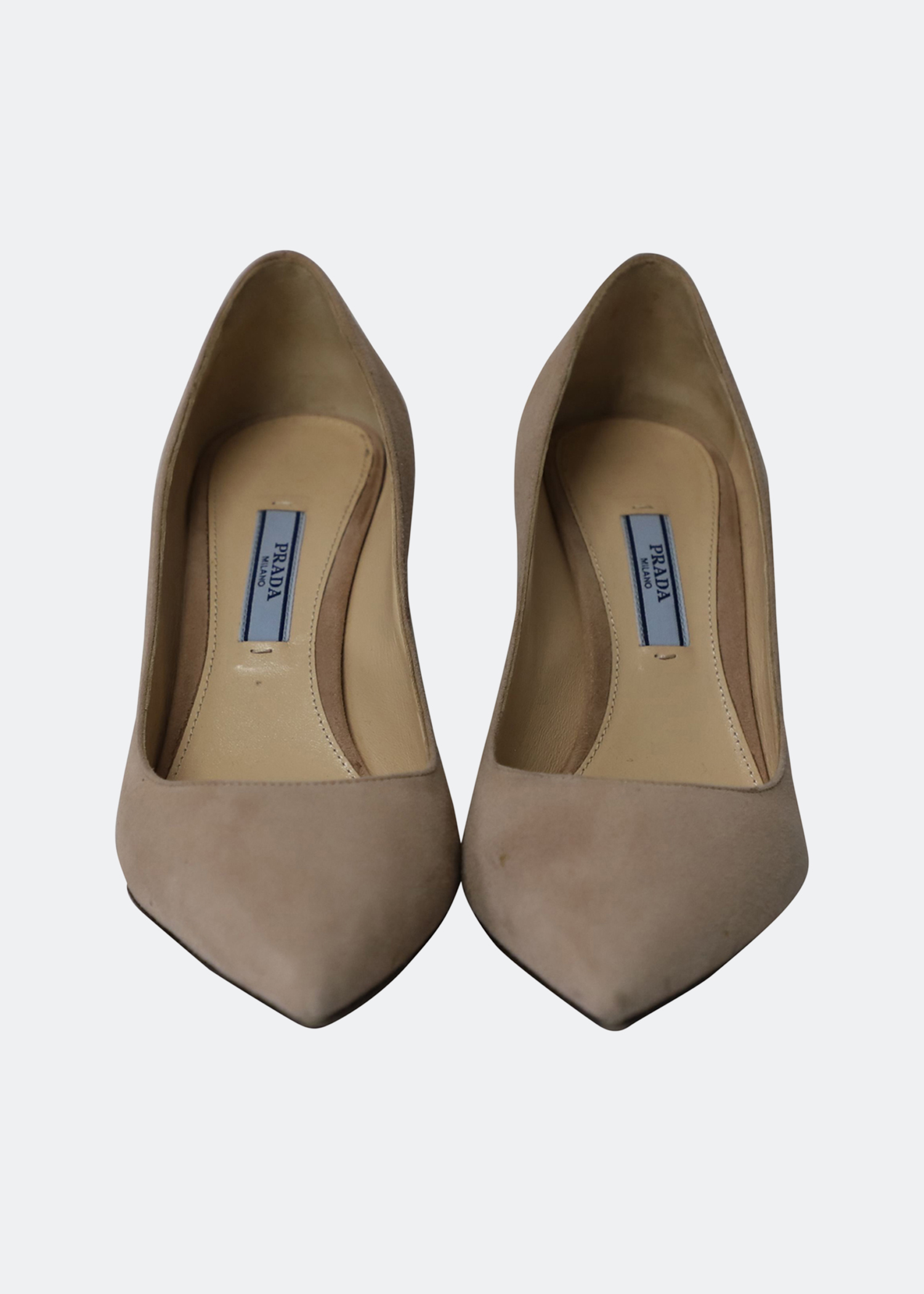 

Classic pumps, Beige