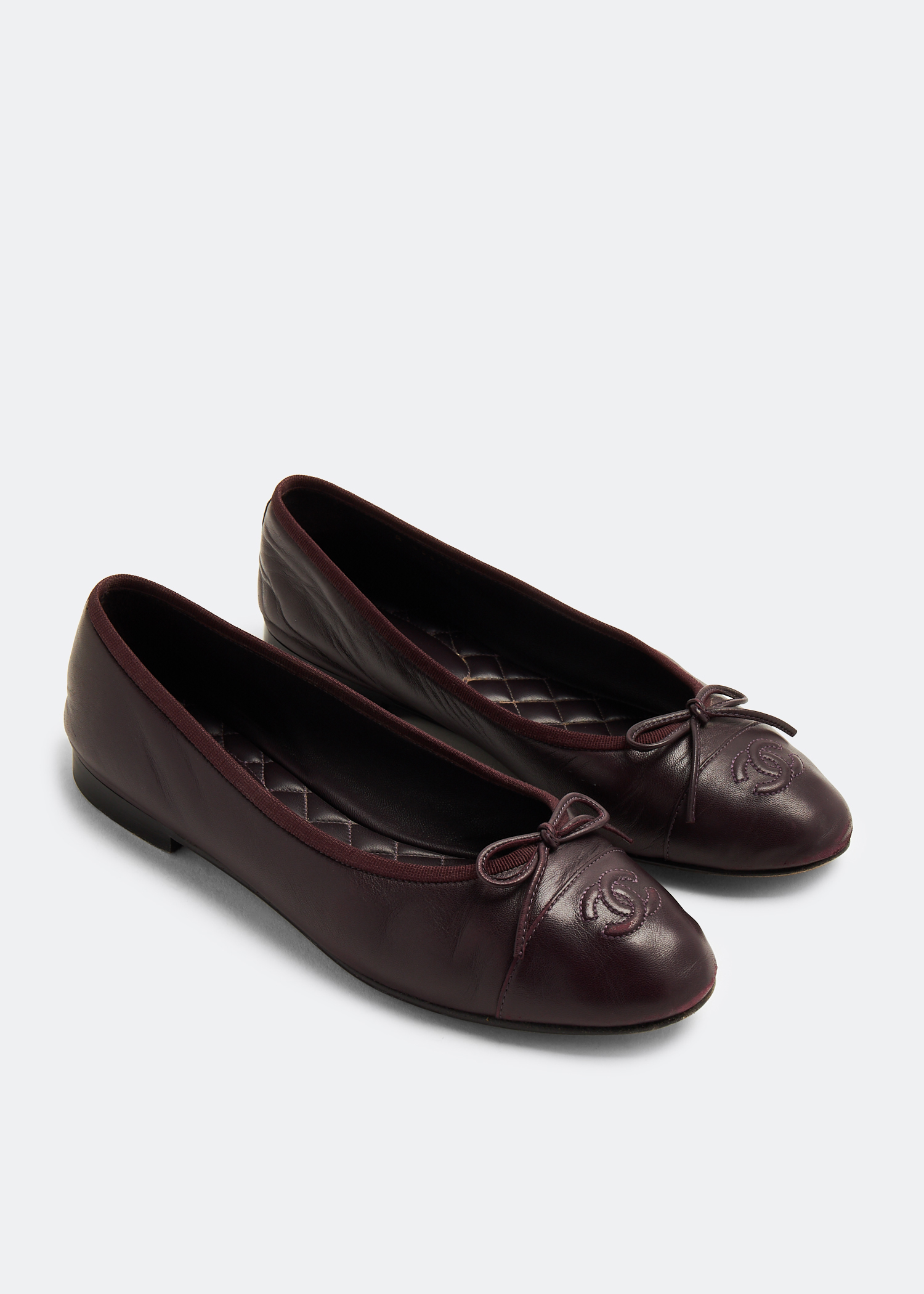 

Cap Toe ballet flats, Burgundy