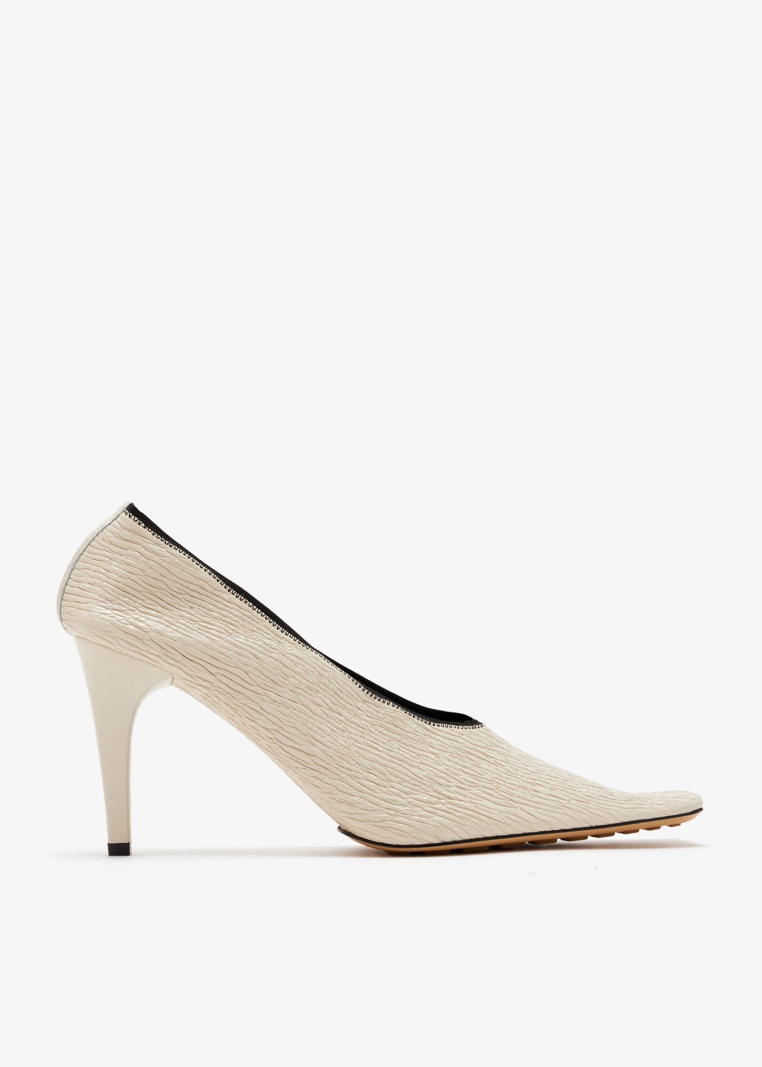 

Crunch Sharpei pumps, Cream