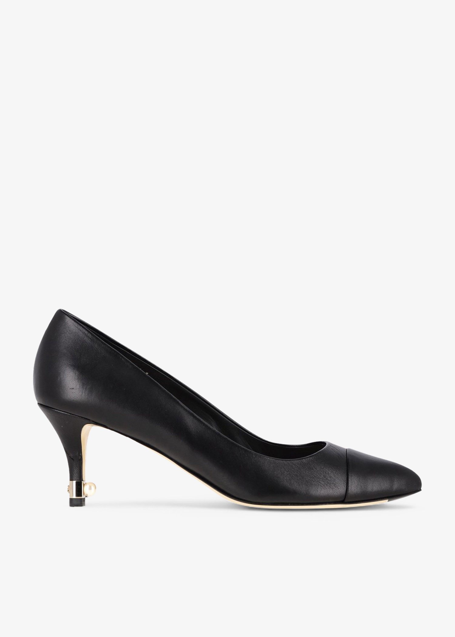 

CC pearl embellished pumps, Black