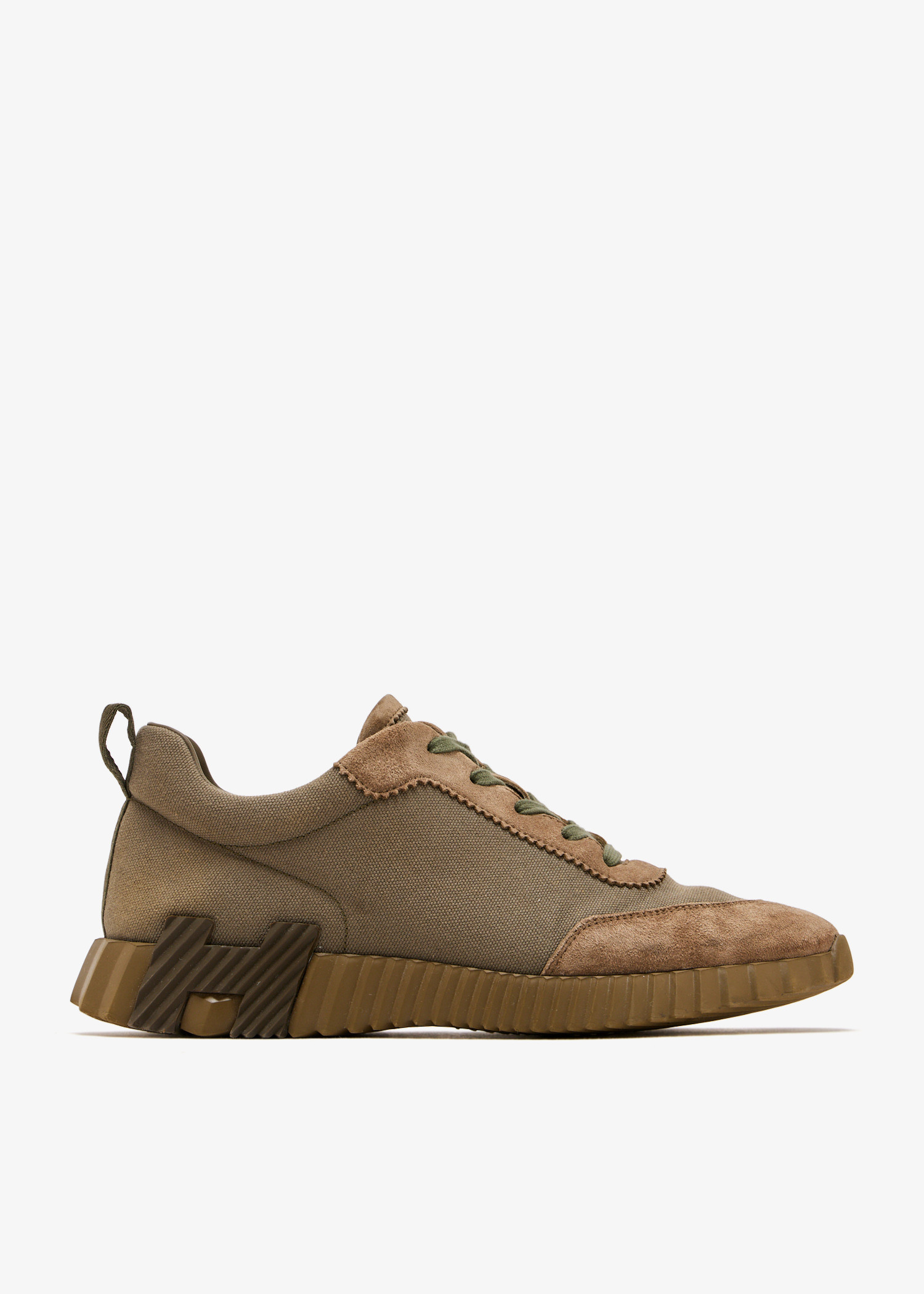 

Bouncing sneakers, Brown
