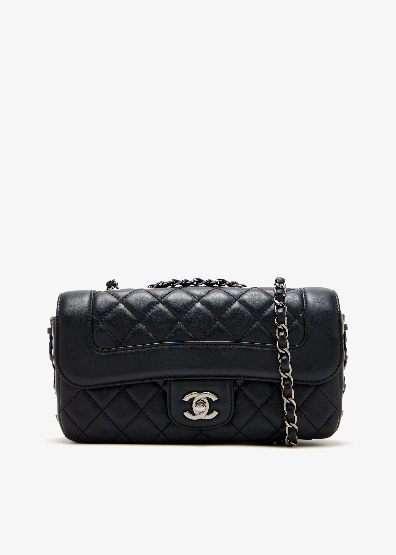 

Small Mademoiselle Chic flap bag, Black