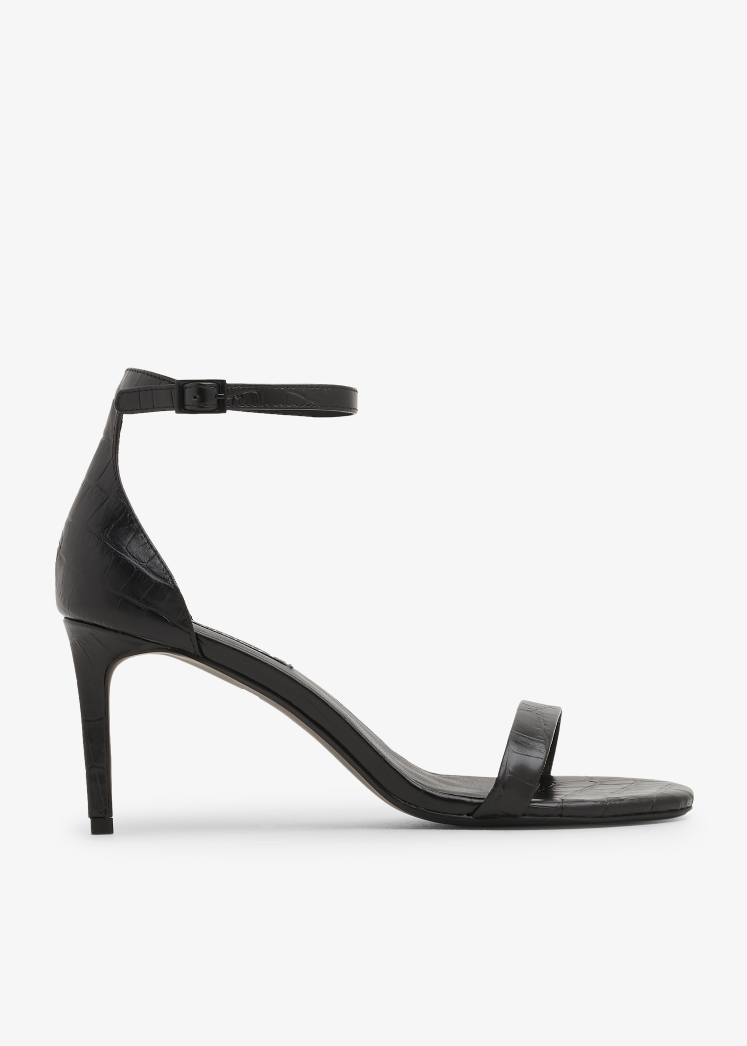 

Quelle III sandals, Black