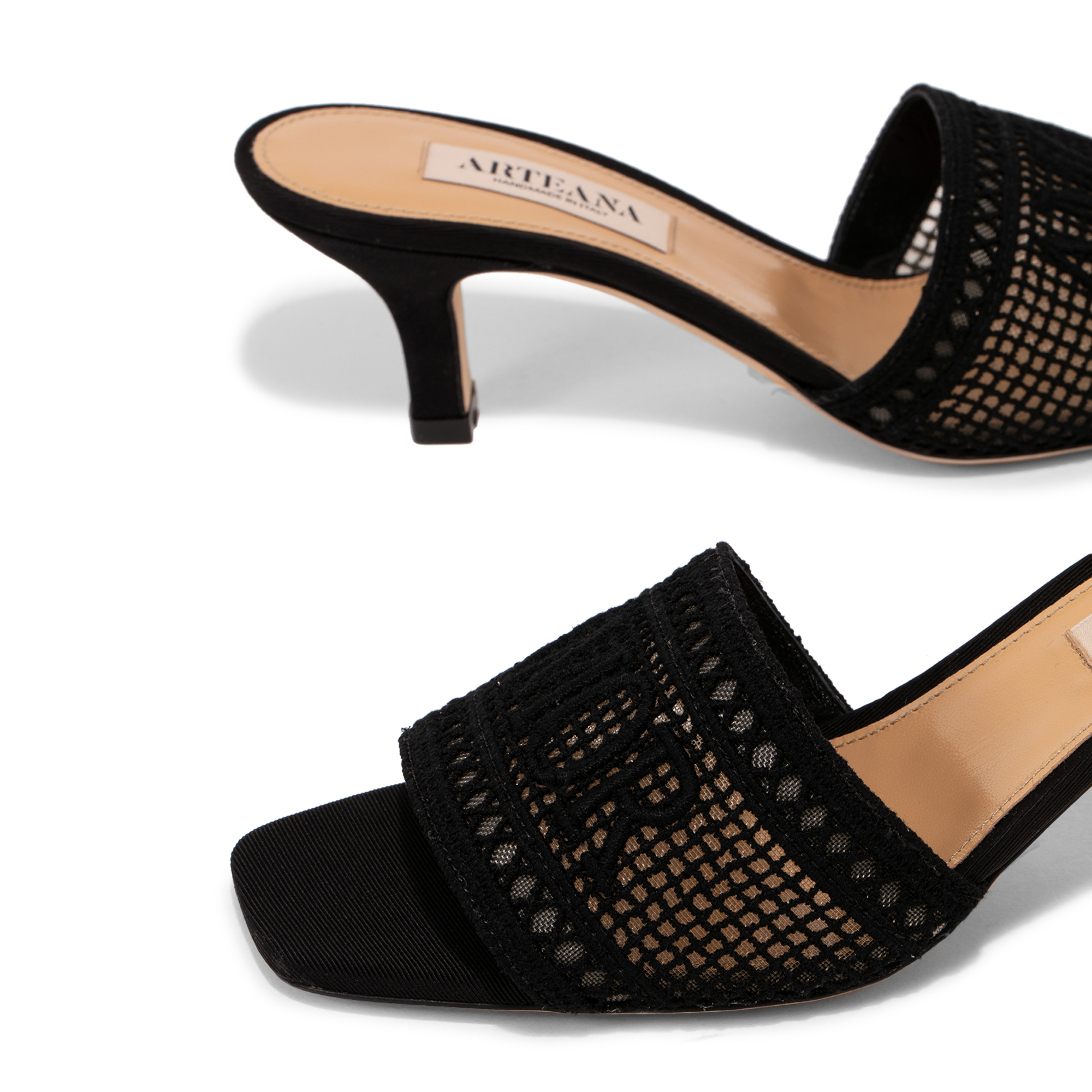 

Roma 50 mules, Black