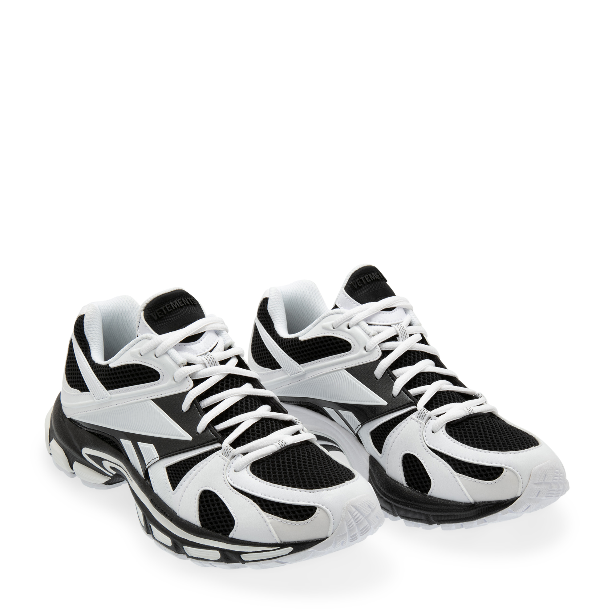 

Spike Runner 200 sneakers, White