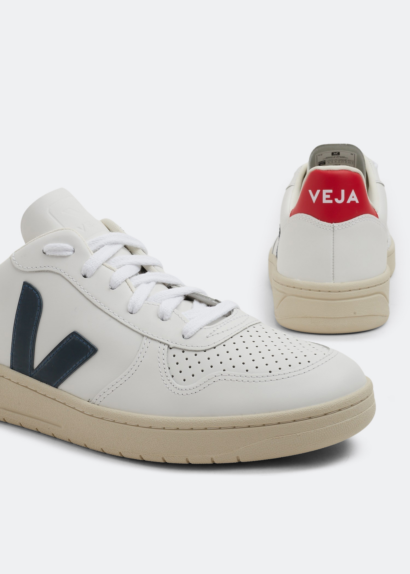 

V-10 sneakers, White
