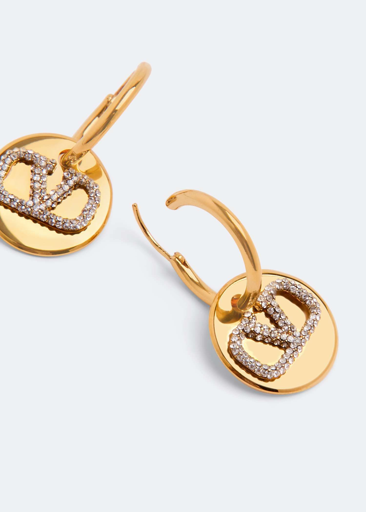 

VLogo Signature earrings, Gold