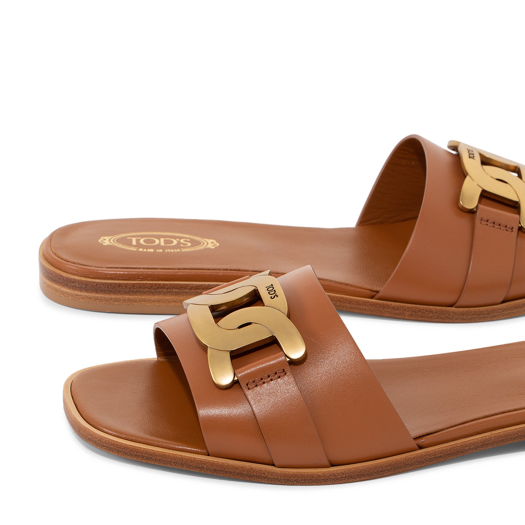 

Leather flat sandals, Orange